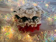 Load image into Gallery viewer, Macrame Ornament Workshop at Tradition Brewing
